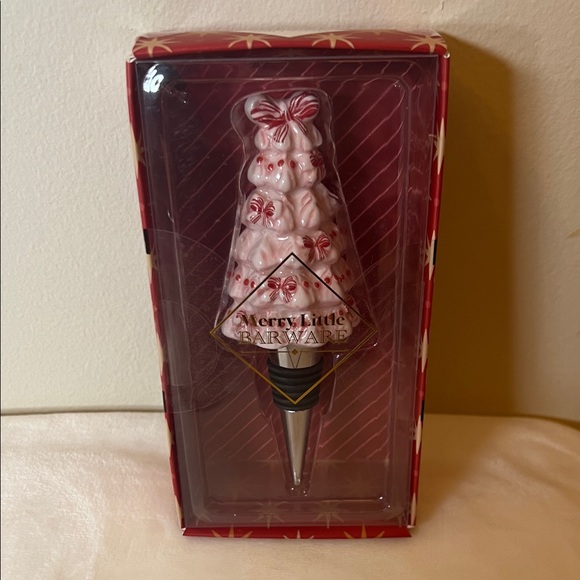 Pink Holiday Gift Set – Super Moon Candle Co. Candle + Pink Tree Bottle Stopper - Picture 3 of 8